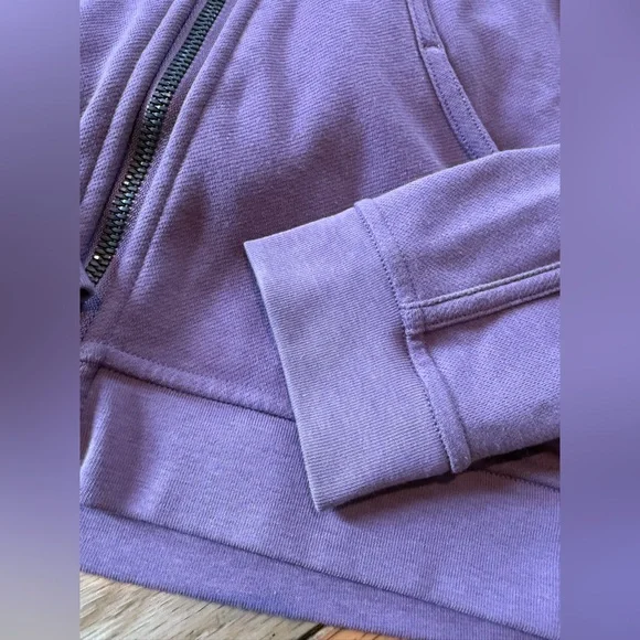 Lululemon Loungeful Cropped Hoodie Sweatshirt Women’s Size 4 Purple - Picture 12 of 13